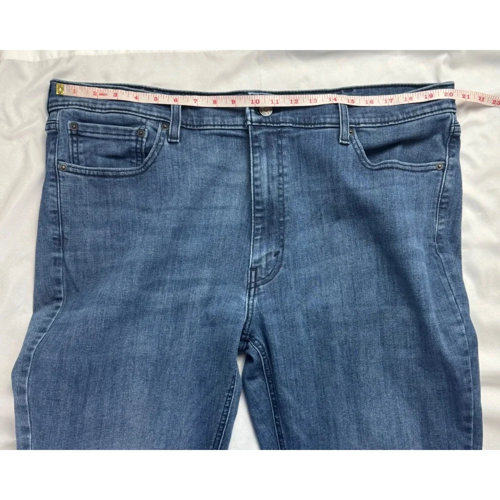 Levis 541 Athletic Taper Mens Blue Denim Jeans 40x34 Medium Wash Stretch